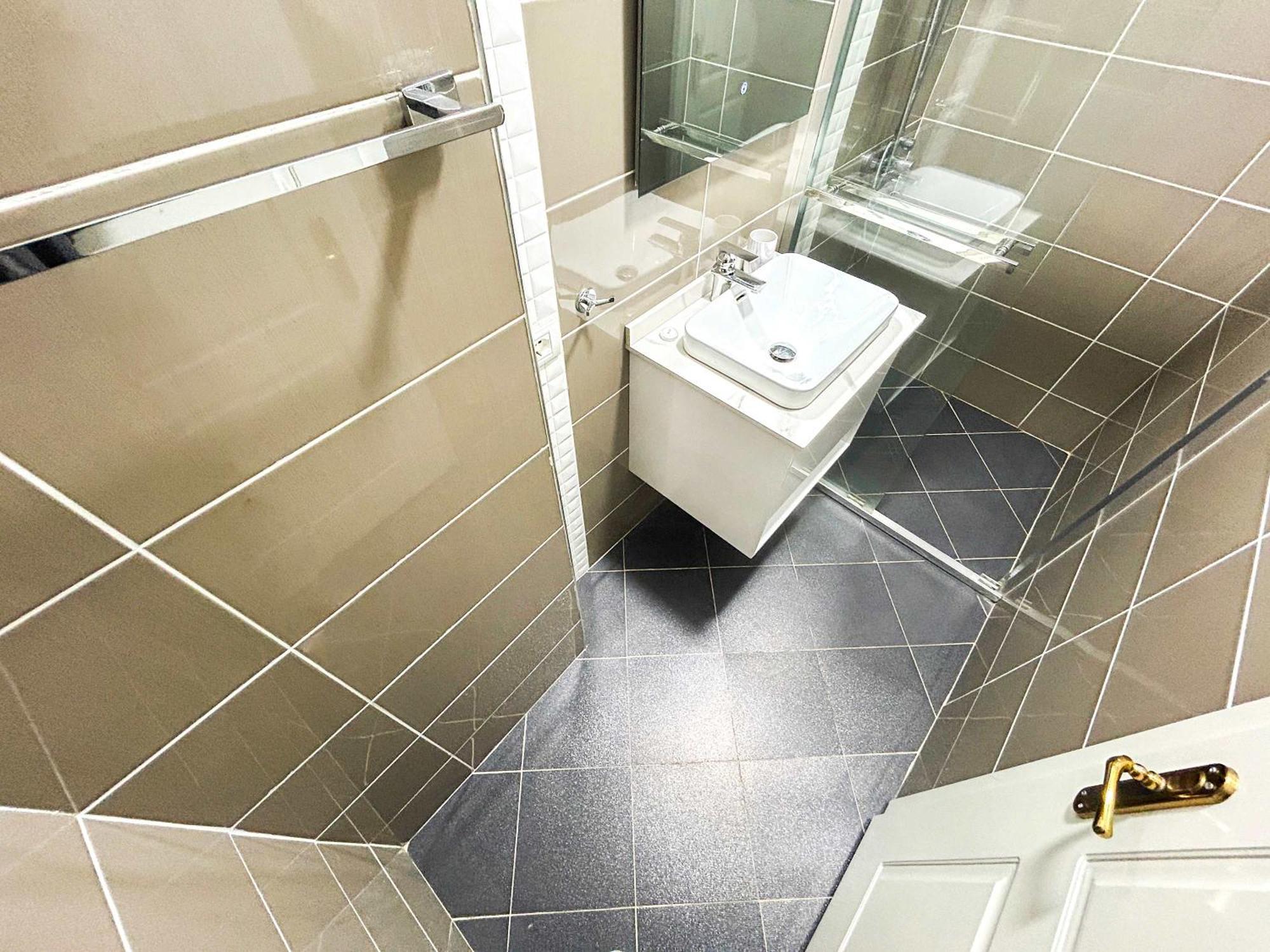 Fa Fa 686 Apartamento Golem (Tirana)