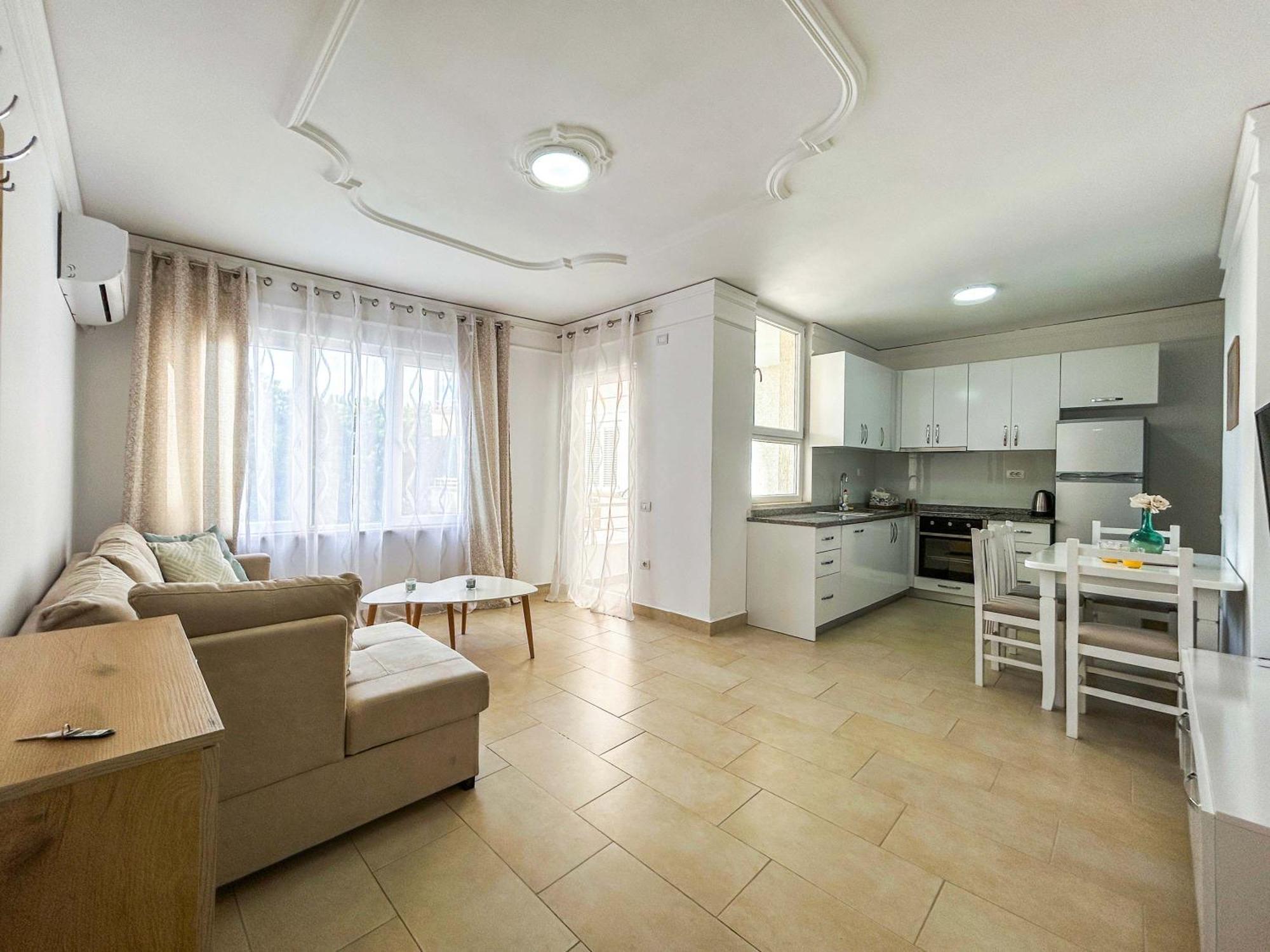 Fa Fa 686 Apartamento Golem (Tirana)